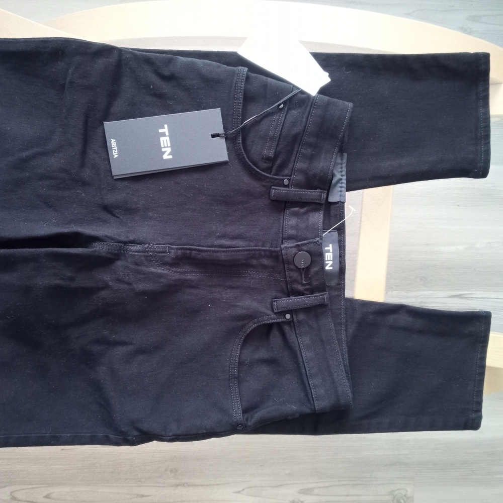 Aritzia Black Jeans
